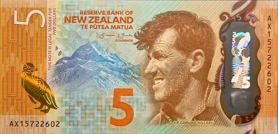 NEW ZEALAND 5 DOLLARS BANKNOTE 2015