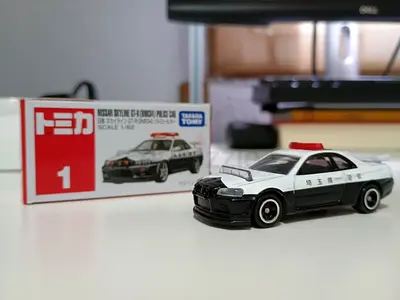 Nissan Skyline GTR police