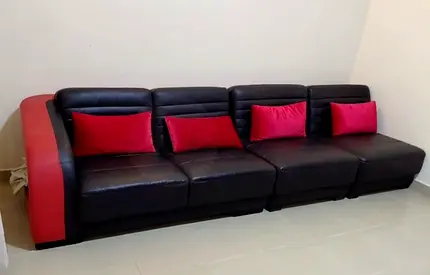 Stylish Leather Sofa Set with Accent Cushions