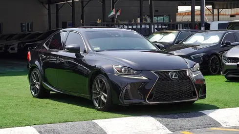 لكزس is300 موديل 2020 وارد امريكي