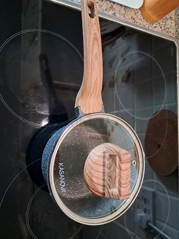 Sauce pan 15 cm with lid