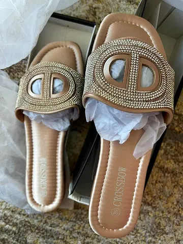 Ladies Sandals, Rose Gold, size 39 - BRAND NEW/UNUSED