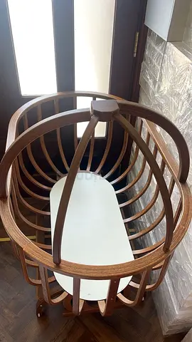 Baby crib