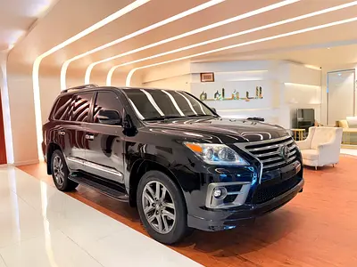 Lexus Lx 570 model 2015 full option gcc very clean car one onwer