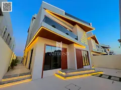 Freehold .Modern villa on a main street, no registration fees.