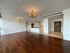 FULLY FURNISHED | VACANT | BRIGHT