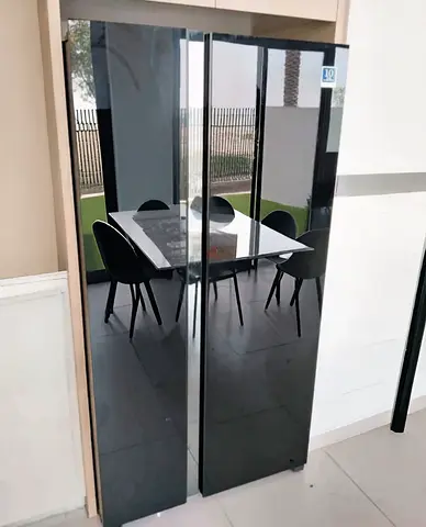 Hitachi Black Glass Side-by-Side Refrigerator – 90 cm Width × 180 cm High | Premium Design