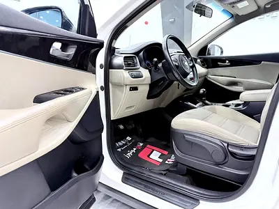 2017 KIA CERATO — фото 7