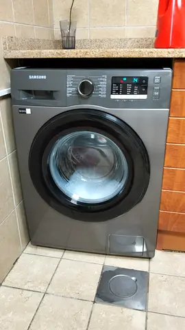 Samsung same like new 8 kg washing machine perfect working no issue All good working