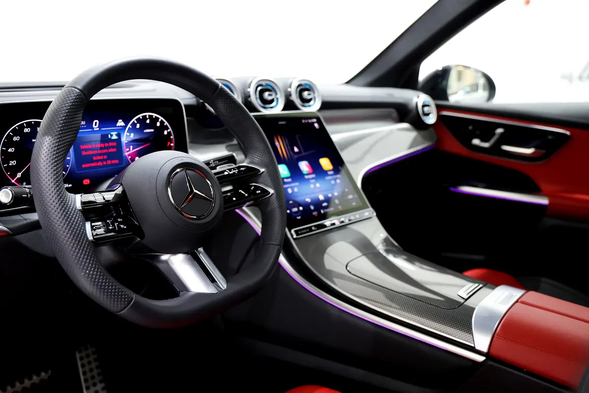 Mercedes-Benz GLC-Class 2025