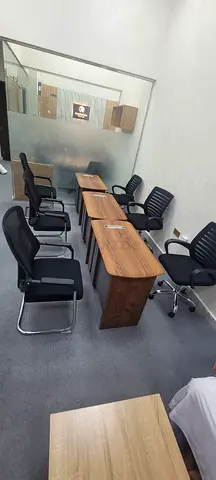 Modern Office Furniture Set with Ergonomic Chairs