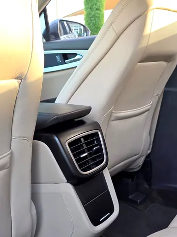 2019 Lincoln NAUTILUS — фото 5