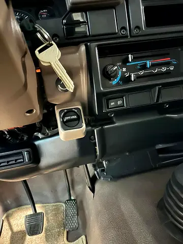 2004 Toyota LAND CRUISER 70 SERIES — фото 12