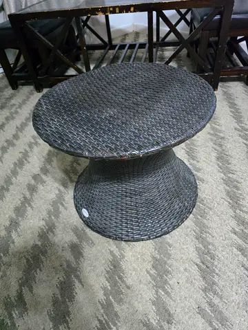 Stylish Round Wicker Coffee Table