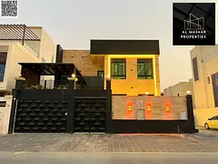 For sale: A luxurious villa, ready to move in, close to all services, fully furnished.