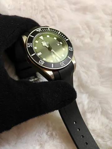 Men watch automatic