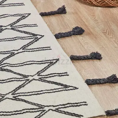 Handmade Naomi Ethnic Wool Rug with Tassels - 160x230 cm original price was 799 aed