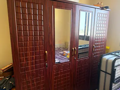 Spacious Wooden Wardrobe with Mirrors