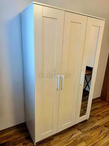 White Three-Door Wardrobe with Mirror