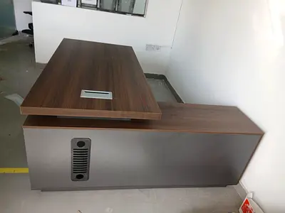 Stylish Modern Office Desk