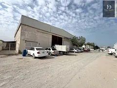 Warehouses and workers' accommodation for sale in Industrial Area 12 with a 10% annual return on