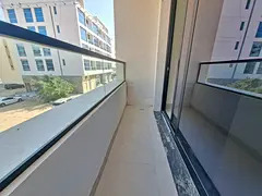 Brand new Very big 1.bhk with balcony available