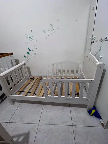 Classic White Baby Crib