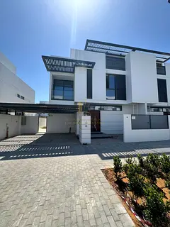 Villa for sale in the most beautiful place in Sharjah, Al Hamriya area