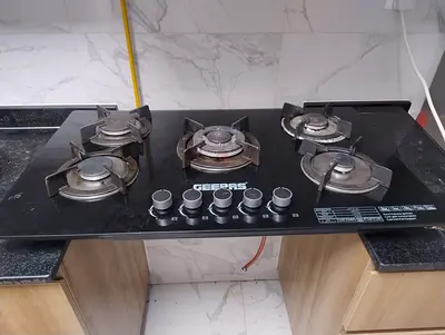 Geepas 5-Burner Gas Cooktop for Sale - Good Condition!