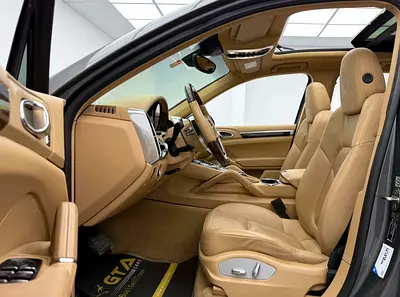 2016 Porsche CAYENNE — миниатюра 14