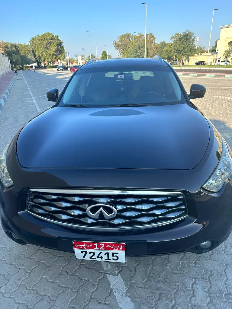 Infiniti FX45/FX35 2011 — photo 1 of 18