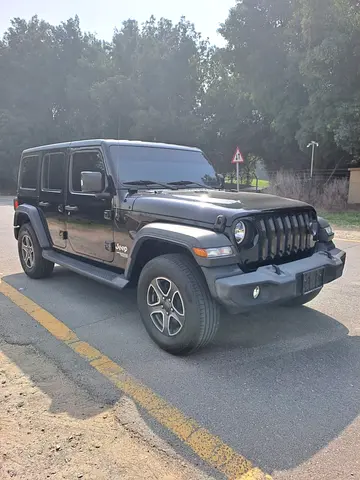 JEEP WRANGLER SPORT 2020 GCC V6 VERY CLEAN CAR NO ACCIDENT