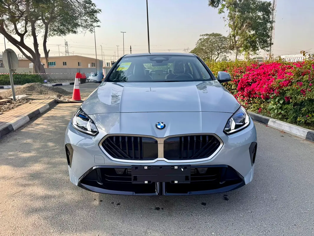 BMW 2-Series 2025 — photo 1 of 15