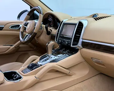 2016 Porsche CAYENNE — миниатюра 13