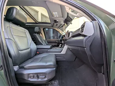 2022 Toyota TUNDRA — миниатюра 5