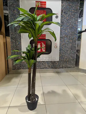 Artificial Potted Plant Darcaena Tree - Lifelike Greenery for Home Decor