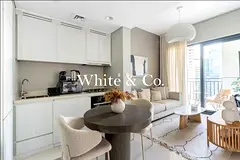 Compact 1 Bed close to the metro