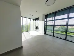 Brand new Cozy 3-Bedrooms apartment in Gate building