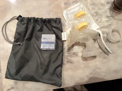 Manual Breast Pump with Storage Bags