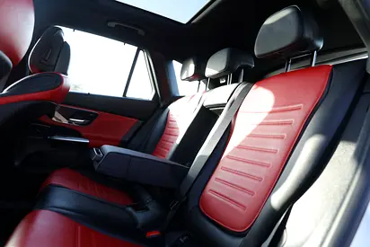 2025 Mercedes-BENZ GLC — миниатюра 14