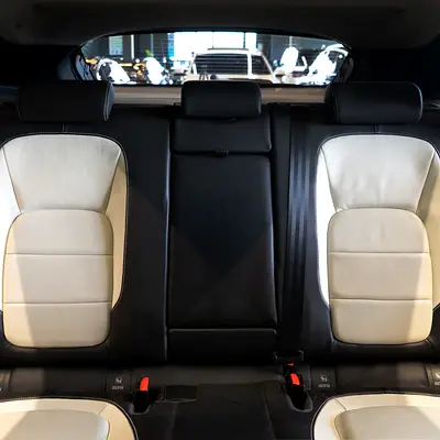 صورة مصغرة 18 لـ 2019 Jaguar F-PACE