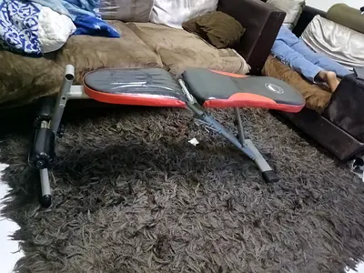 Weight lifting bench