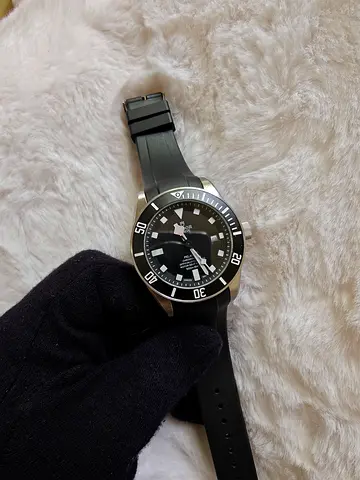 Men watch Tudor