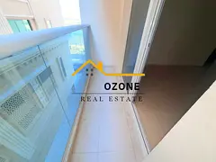 School area Wow no deposit / 2bhk balcony wardrobes cantral ac with parking/ good location/easy exit