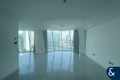 Vacant | Panoramic Canal Views | Unfurnished
