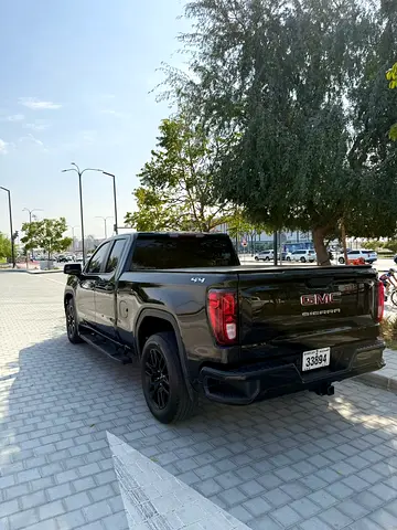 صورة 4 لـ 2023 GMC SIERRA