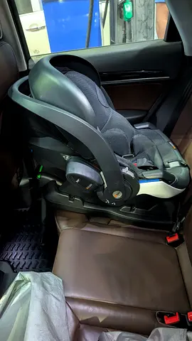 BeSafe iZi Go Modular X1 i- Size in Anthracite Mesh + Isofix adapter