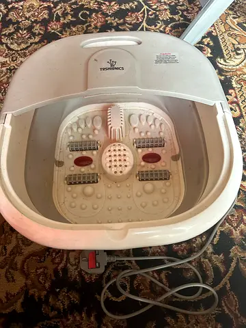 Rejuvenating Hot Water Foot Spa with Massager