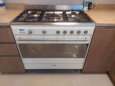 New Smeg Italian Top 5 Burner Gas Down Oven Electric Cooker Range Size 90×60 cm
