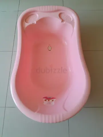 Adorable Pink Baby Bath Tub for Your Little One